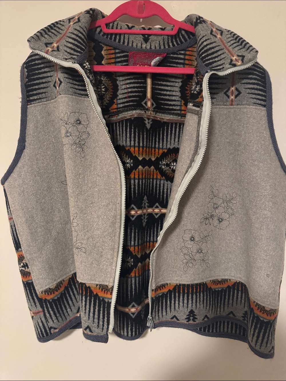 Amazing Wool Vest - Picture 6 of 6
